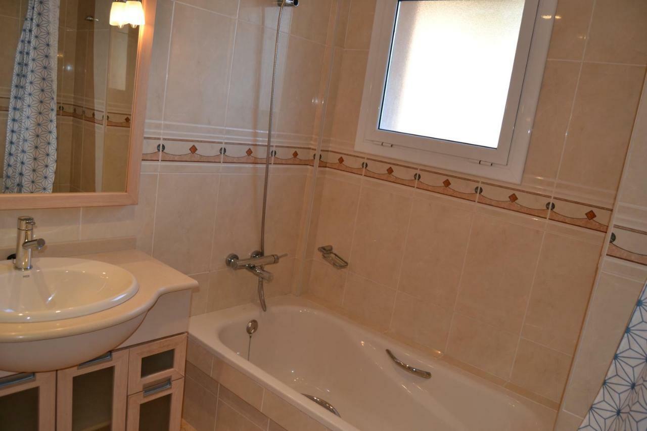 Luminoso Y Amplio Apartamento En Salou Con Piscina Leilighet Eksteriør bilde